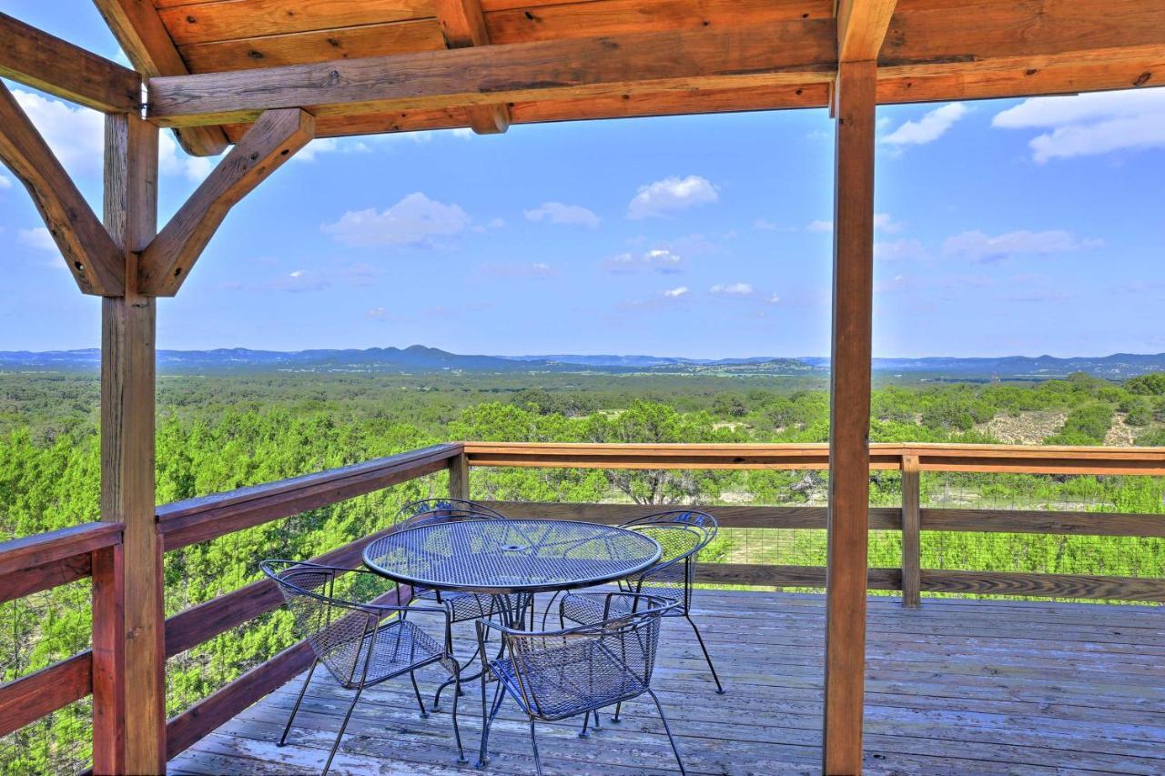 Utopia Family Home With Mountain Viewing Deck! Exteriör bild